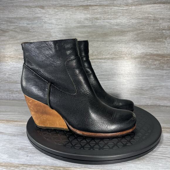 Kork-Ease Women's Michelle Black Leather Side Zip Biker Wedge Boots Size 6.5 - Picture 3 of 10